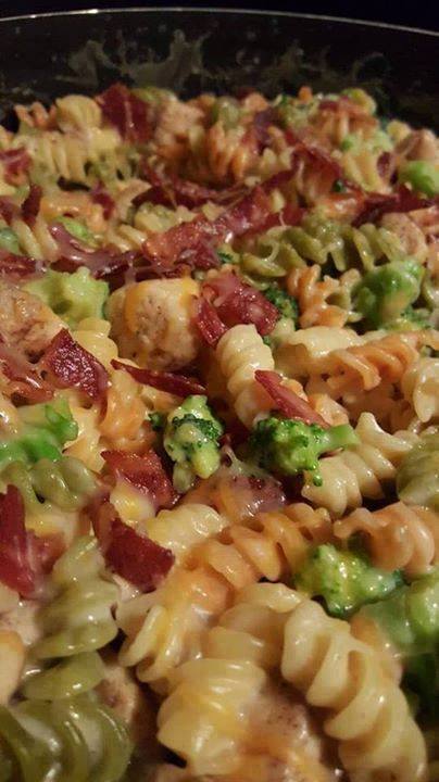 chicken-broccoli-mac-cheese