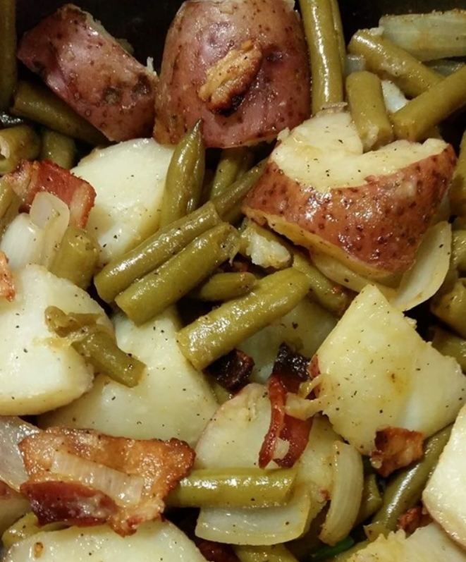 SOUTHERN GREEN BEANS, BACON, AND POTATOES