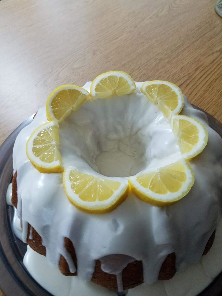 7-Up Cake with Glaze