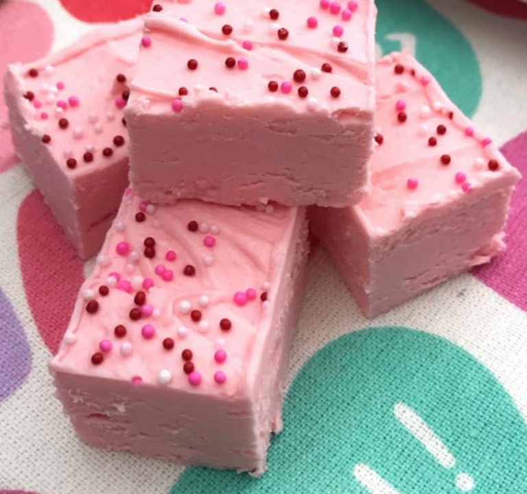 2 INGREDIENT STRAWBERRY FUDGE