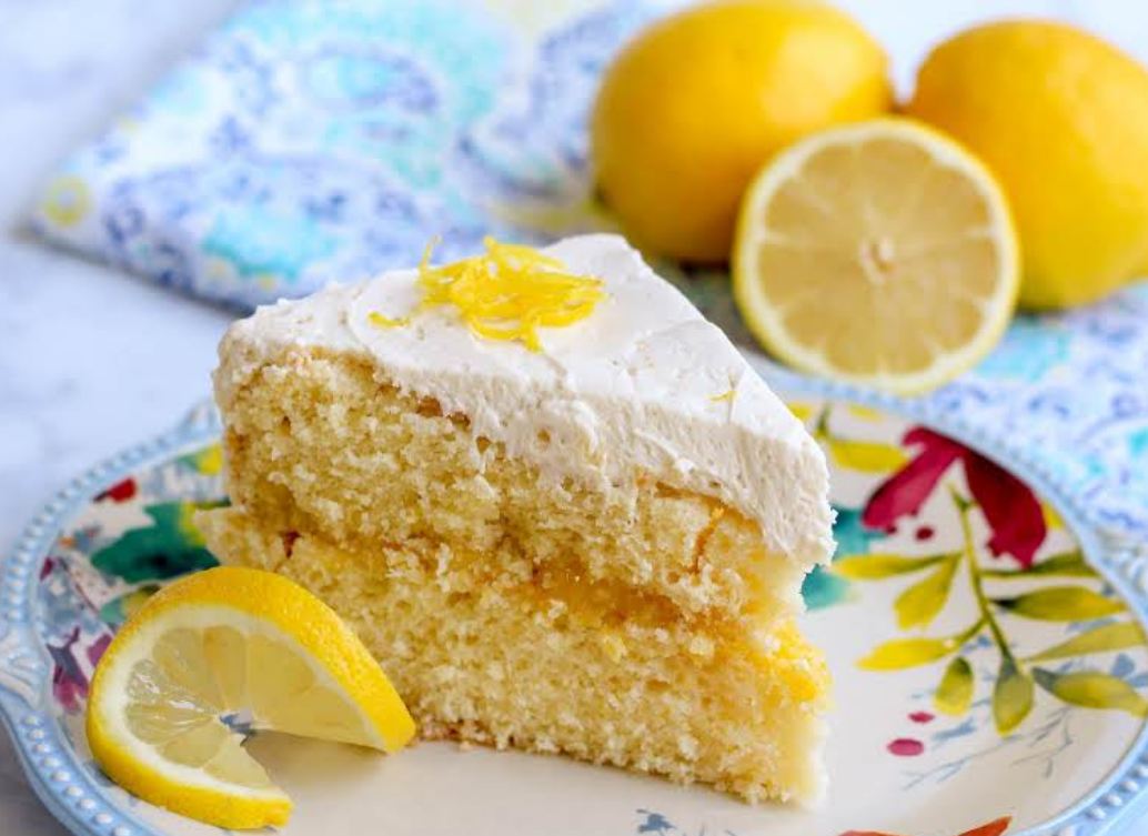 Southern Lemon White Cake With Lemon Curd | worldofcooking.net