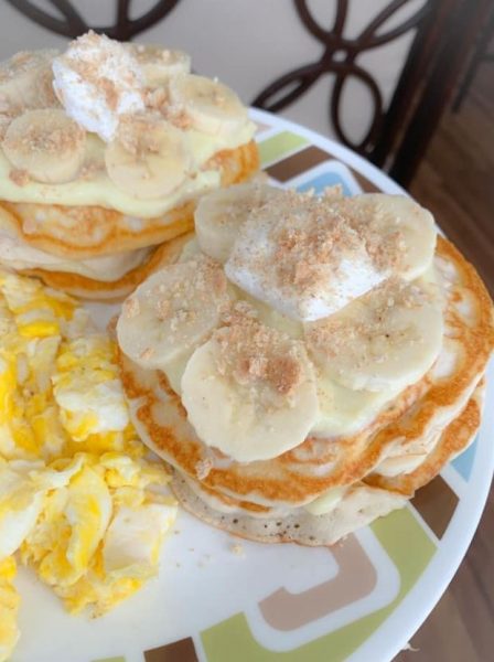 Banana pudding pancakes