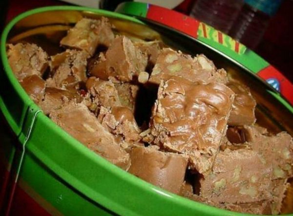 Paula Deen's 5-Minute Fudge - Homemade fudge squares on a plate