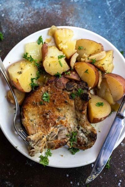 crockpot pork chops and potatoes recipe