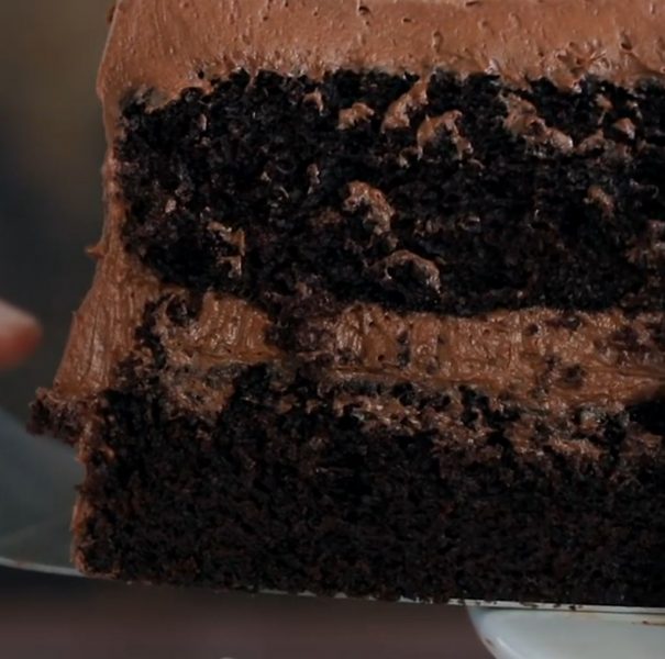 SUPER MOIST CHOCOLATE CAKE