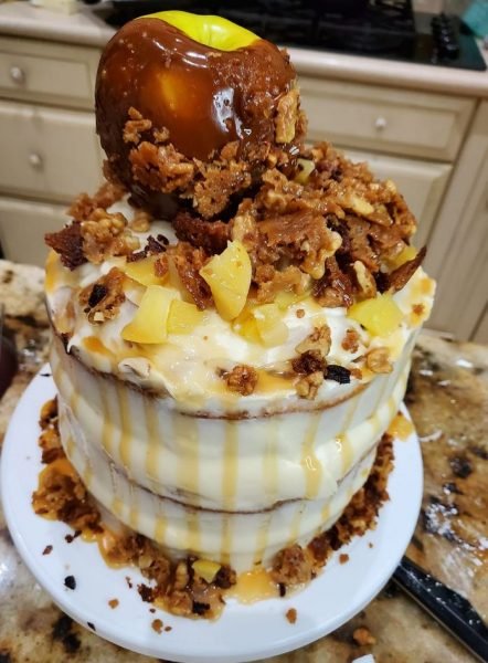 Caramel Apple Toffe Crumble cake