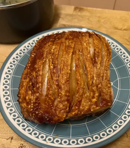 pork-shoulder-roast-with-crispy-crackling