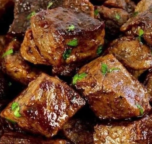 Tender And Juicy Garlic Butter Steak Bites Worldofcooking Net