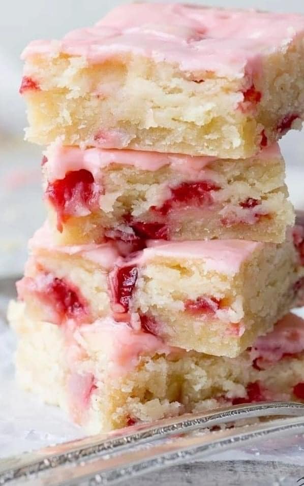 Strawberry Lemon Blondies: A decadent dessert with fresh strawberries and a burst of citrusy lemon flavor.