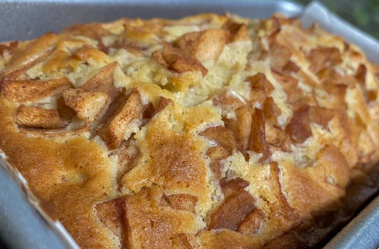 Apple cake