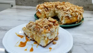Caramel Stuffed Vanilla Crunch Cheesecake