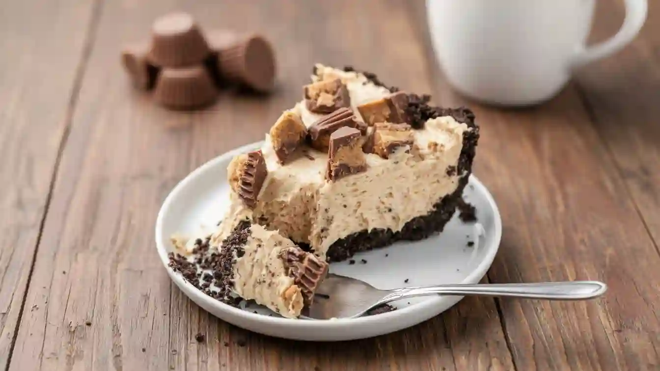 6-Ingredient Peanut Butter Pie with Easy Oreo Crust